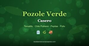 Pozole verde casero con tomatillo, pepitas y pollo deshebrado