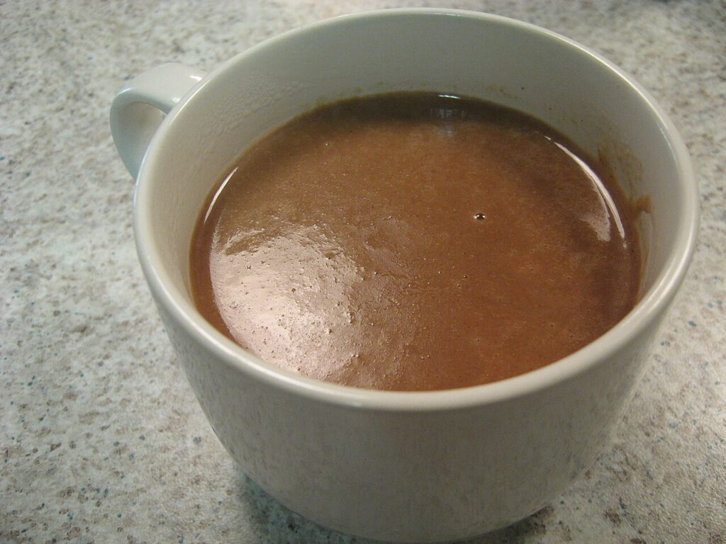 Champurrado, atole de masa con chocolate y canela