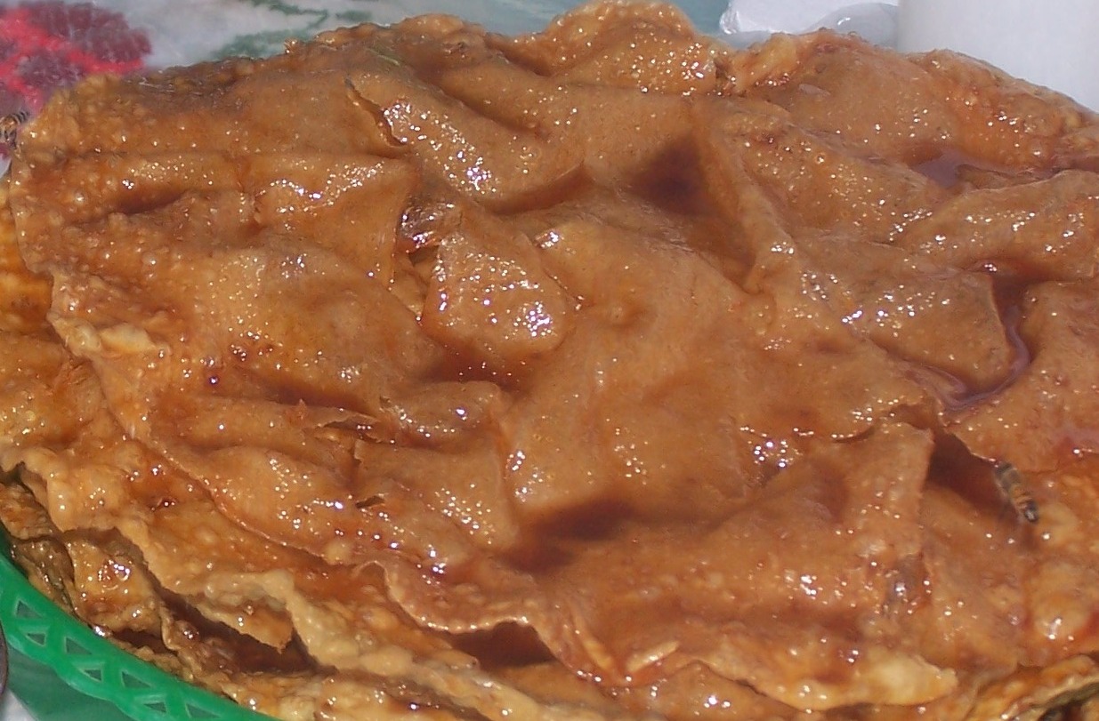 Buñuelos Mexicanos: La Receta Crujiente con Azúcar y Canela