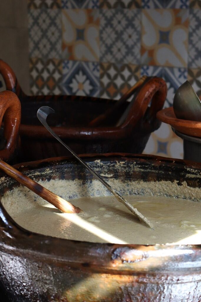 Pipián de Durango en olla de barro
