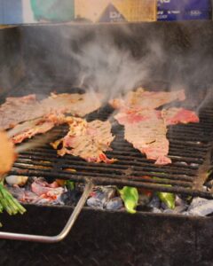 Tasajo asado en el mercado 20 de Noviembre, Oaxaca
